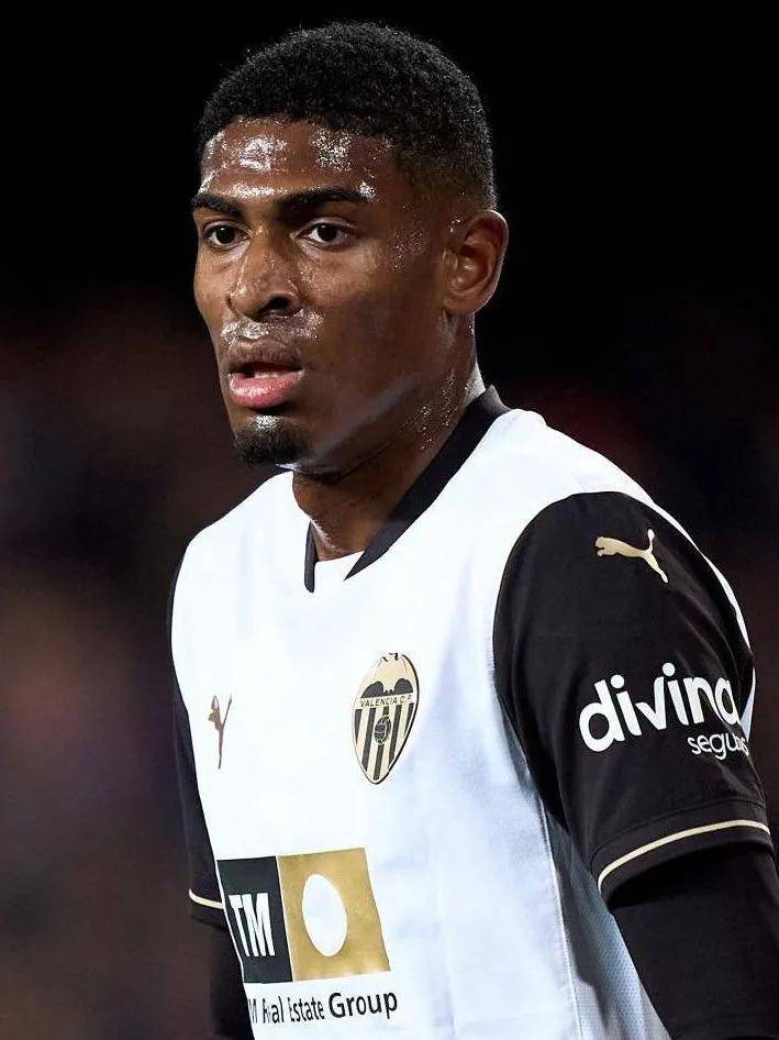 巴萨能够充 巴萨能够充