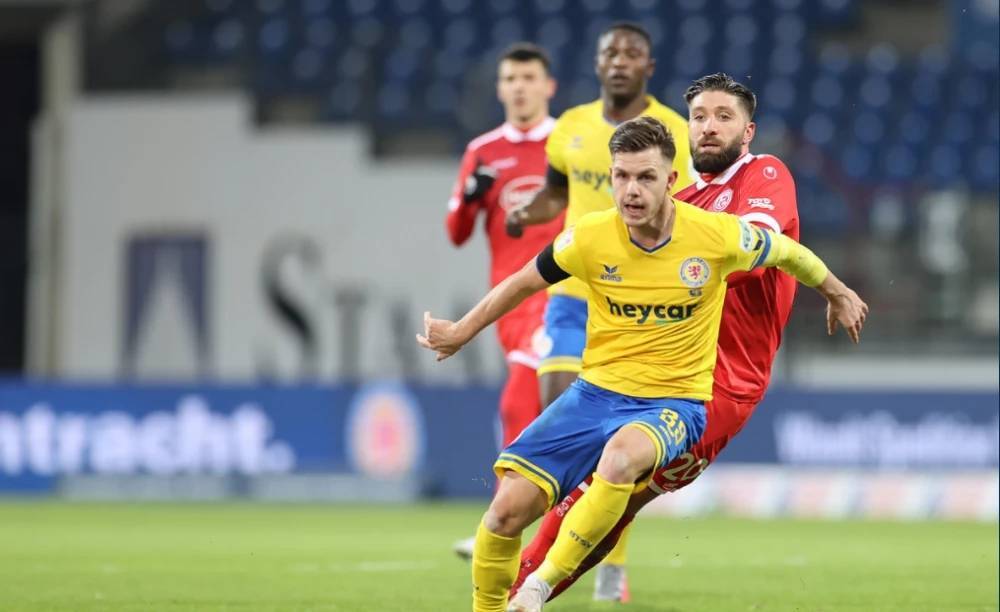 压力下的出 压力下的出