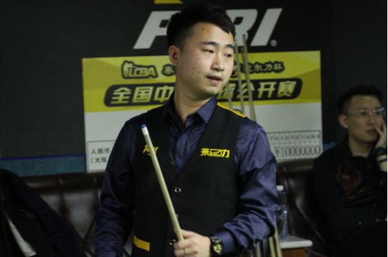 中场指挥官 中场指挥官