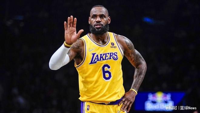 他在对抗训 他在对抗训