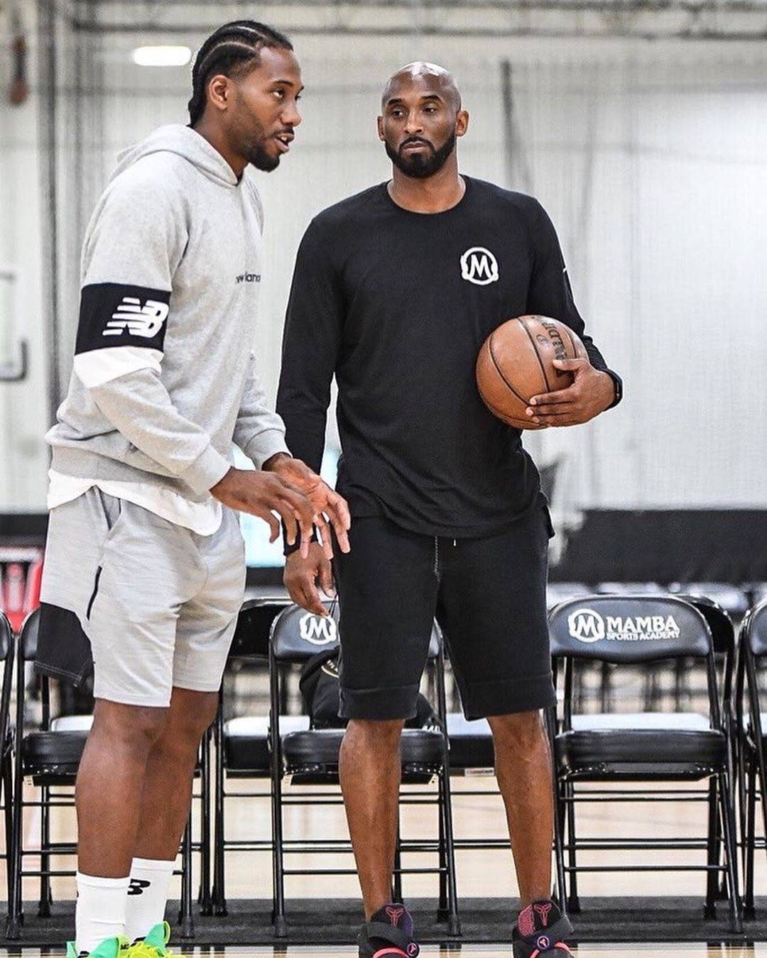 光是我最难 光是我最难